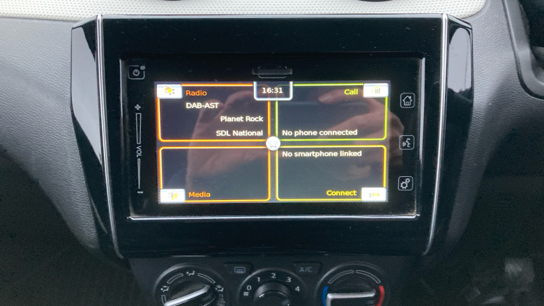 Suzuki Swift 1.2 Dualjet 83 12V Hybrid SZ-L 5dr Petrol Hatchback